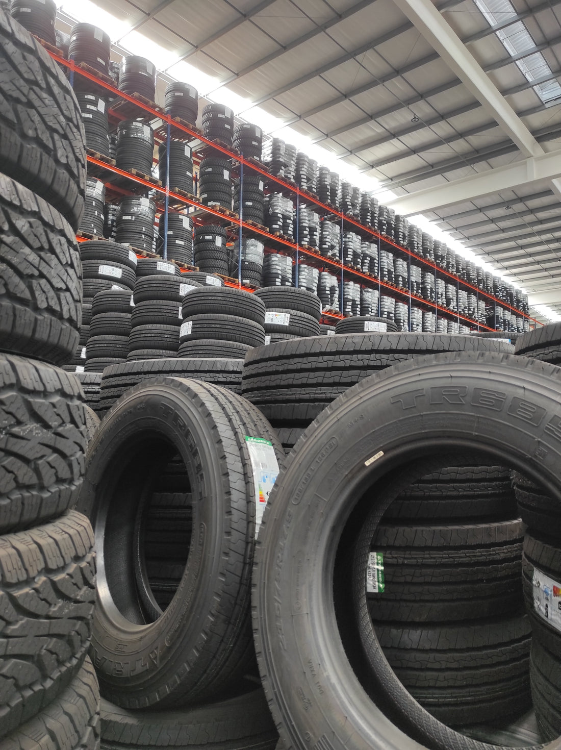 Sinais de que seus pneus precisam ser trocados: Segurança e desempenho em primeiro lugar! - Pneus Auto