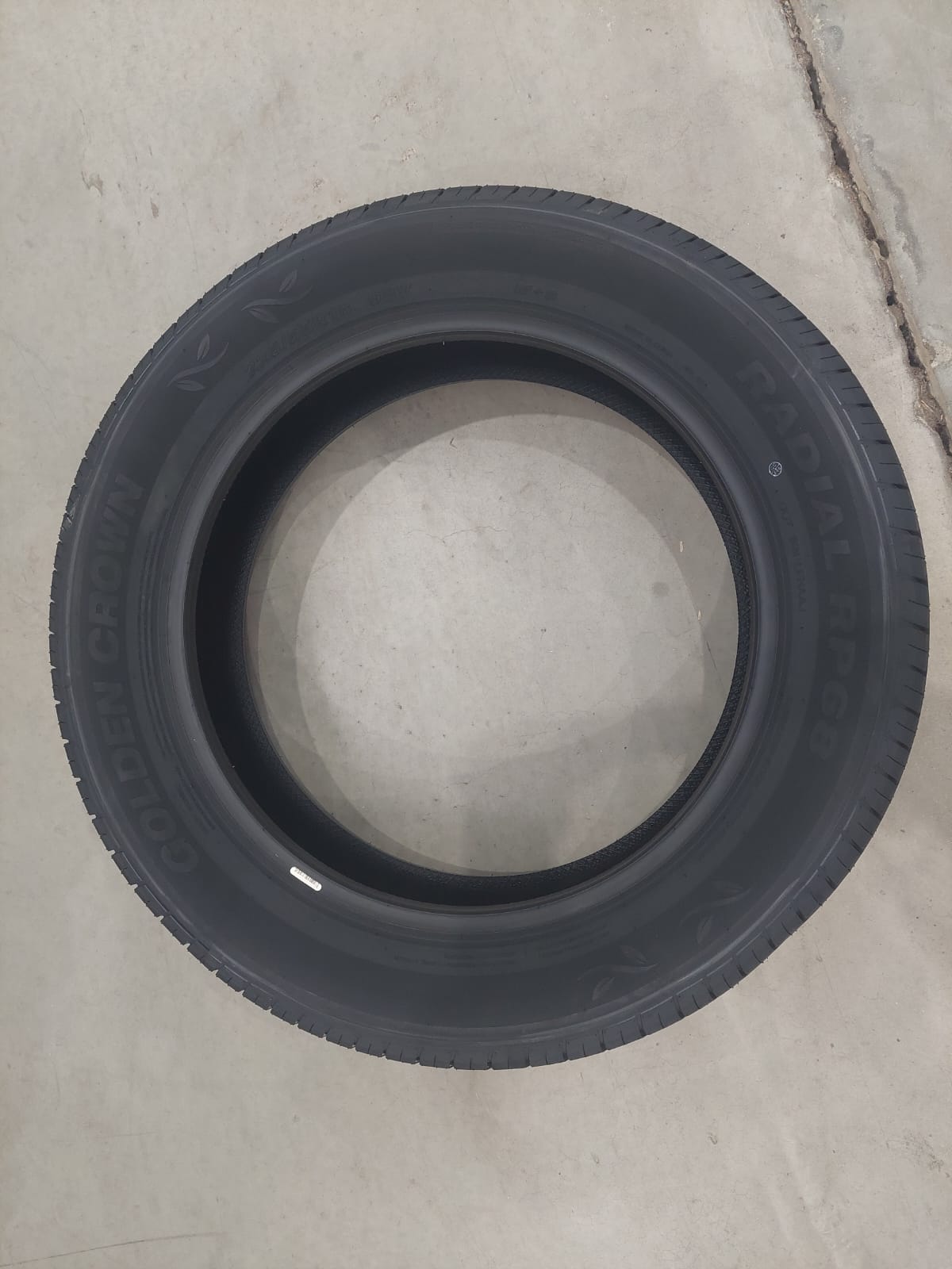 Pneu 225/55R18 98V RP68 Golden Crown