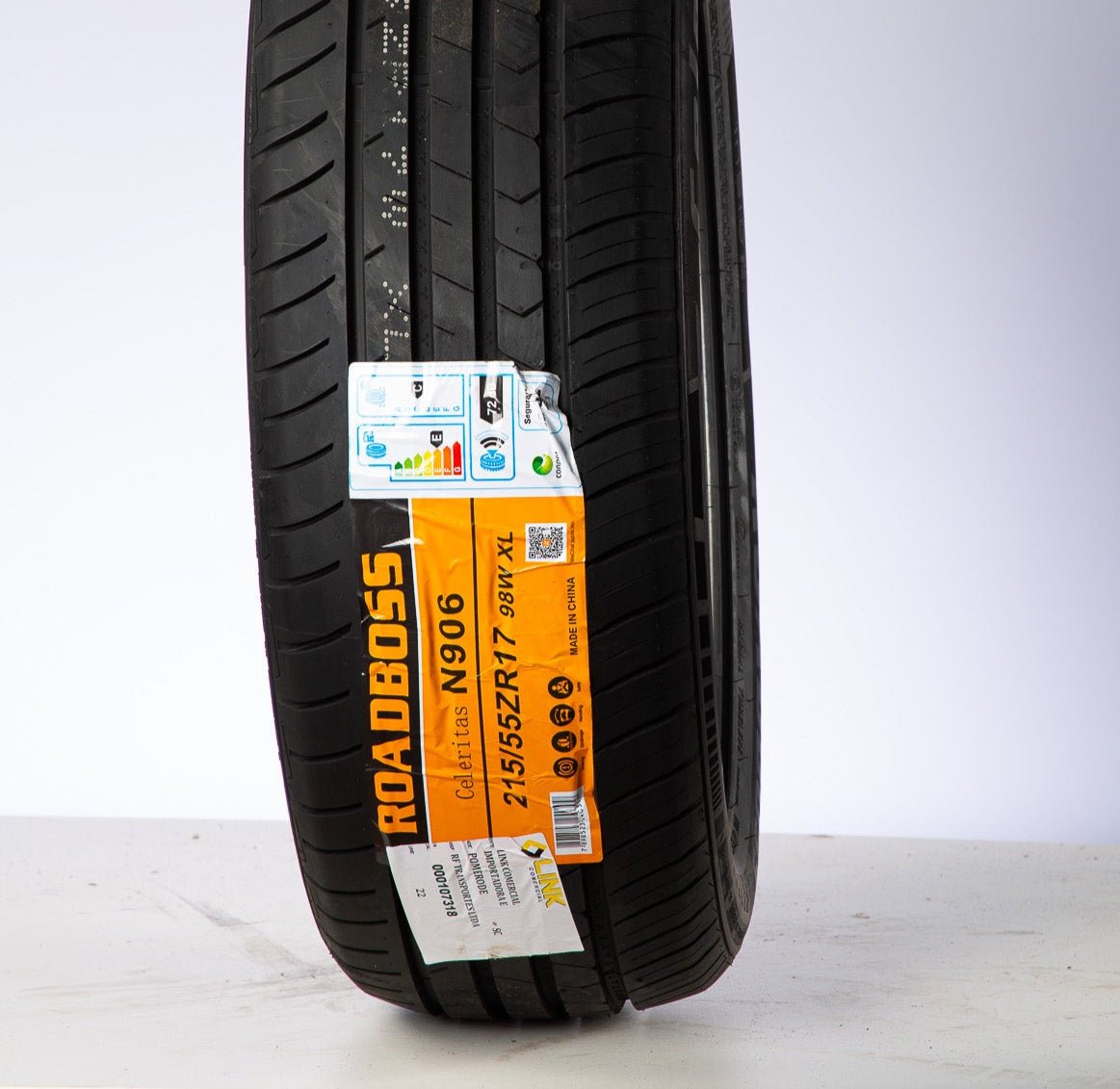 Pneu 215/55R17 98WXL N906 Roadboss – Pneus Auto