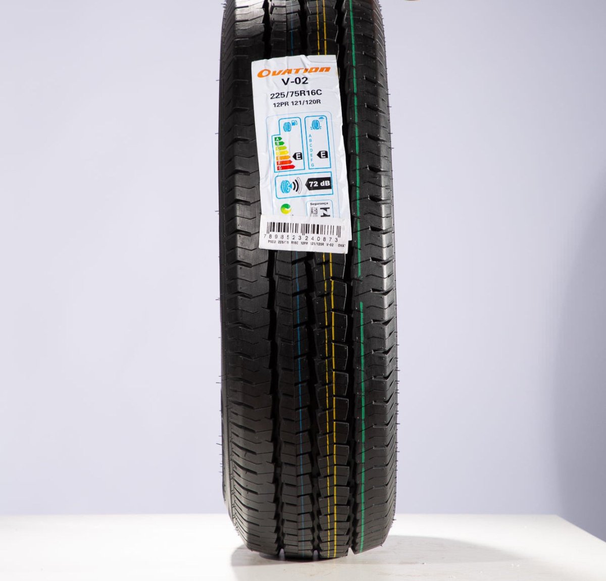 Pneu 225/75R16C 12PR 121/120R V - 02 Ovation - Pneus Auto