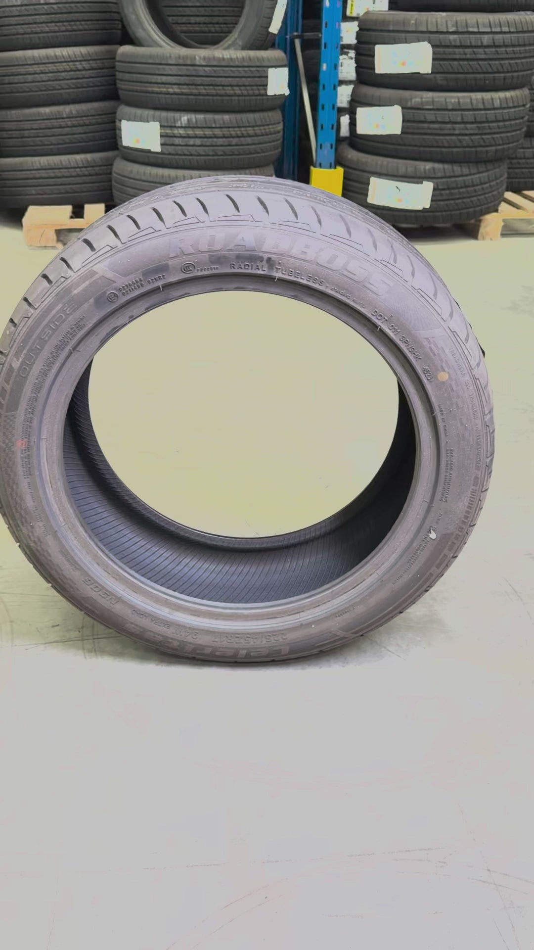 Pneu 225/45R17 94W XL N906 Roadboss – Pneus Auto